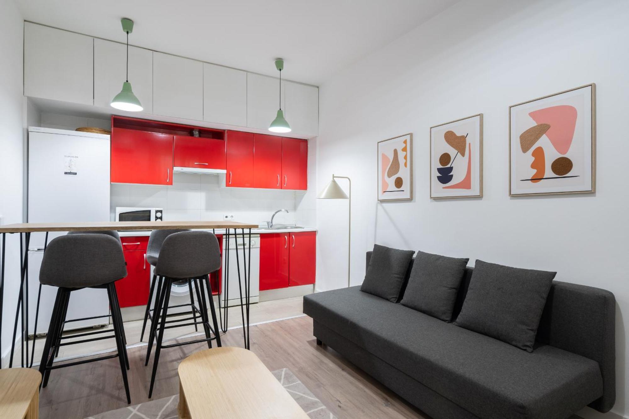 Apartamento En Chueca Para 4 Personas Alquiler Temporal Madrid Bagian luar foto